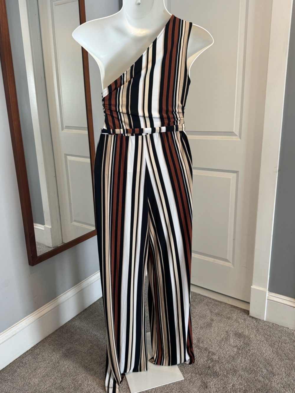 New York and Co. black brown, white tan striped one shoulder jumpsuit pockets XL - Picture 7 of 10